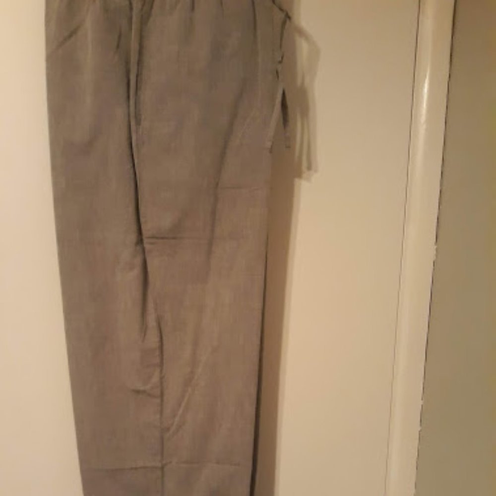 CHARCOAL MEN PAJAMAS, XL BOTTOMS AND XXL TEE
